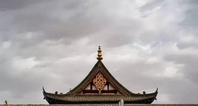 绿洲活佛最新版攻略（探索绿洲活佛的装备之道，轻松战胜对手）