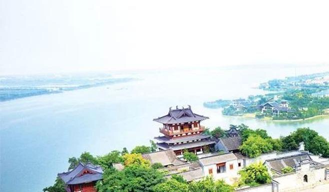 《以青史长卷游戏攻略》——成为顶尖玩家的秘诀（揭秘成功玩家的策略和技巧，让你轻松登顶游戏榜首）